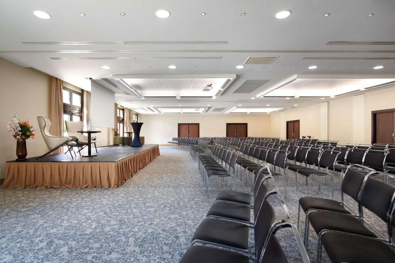 Radisson Blu Hotel Paris, Marne-la-Vallée Magny-le-Hongre Exterior foto The conference hall